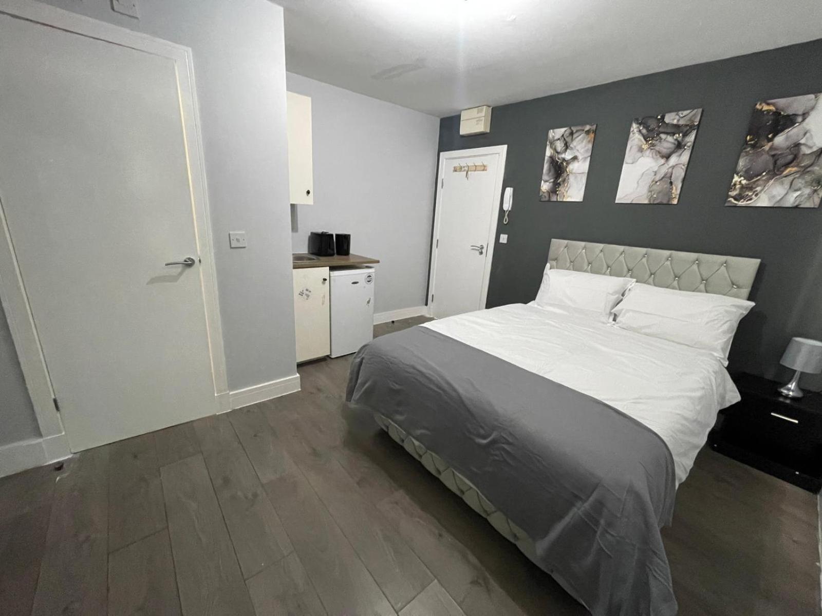 Letzi Premium Cozy Retreat Private En-Suite Rooms, Wembley Londres Exterior foto
